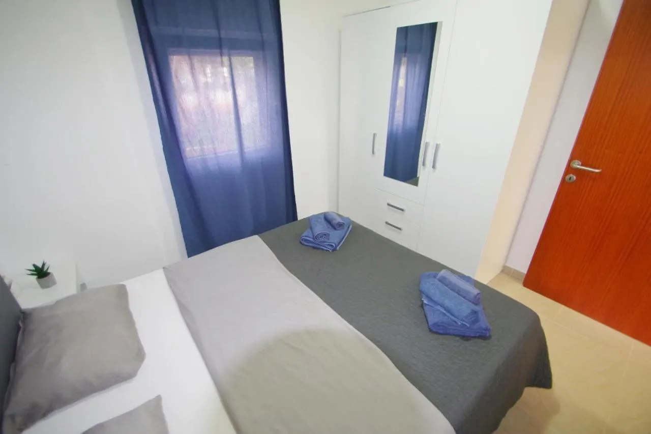 Apartment Pineta In Village Valbandon Kroatien