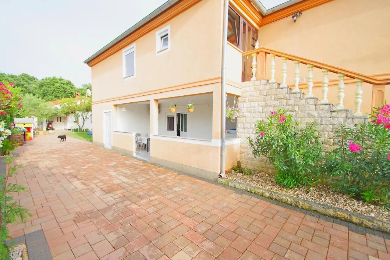 Apartment Pineta In Village Valbandon